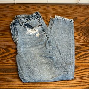 American Eagle Mom Jean